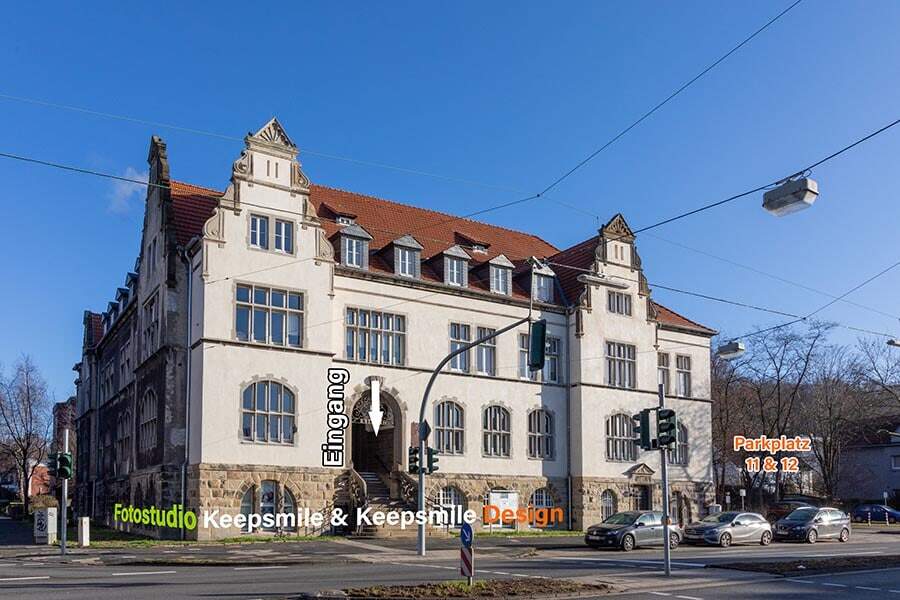 Bild vom alten Rathaus. Die Räume vom Fotostudio Keepsmile und Keepsmile Design sind gekennzeichnet.